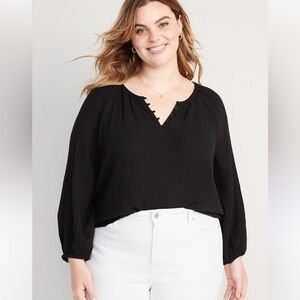 NWT Old Navy Black Relaxed Buttoned 3/4 Sleeve Blouse